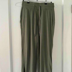 Lululemon joggers